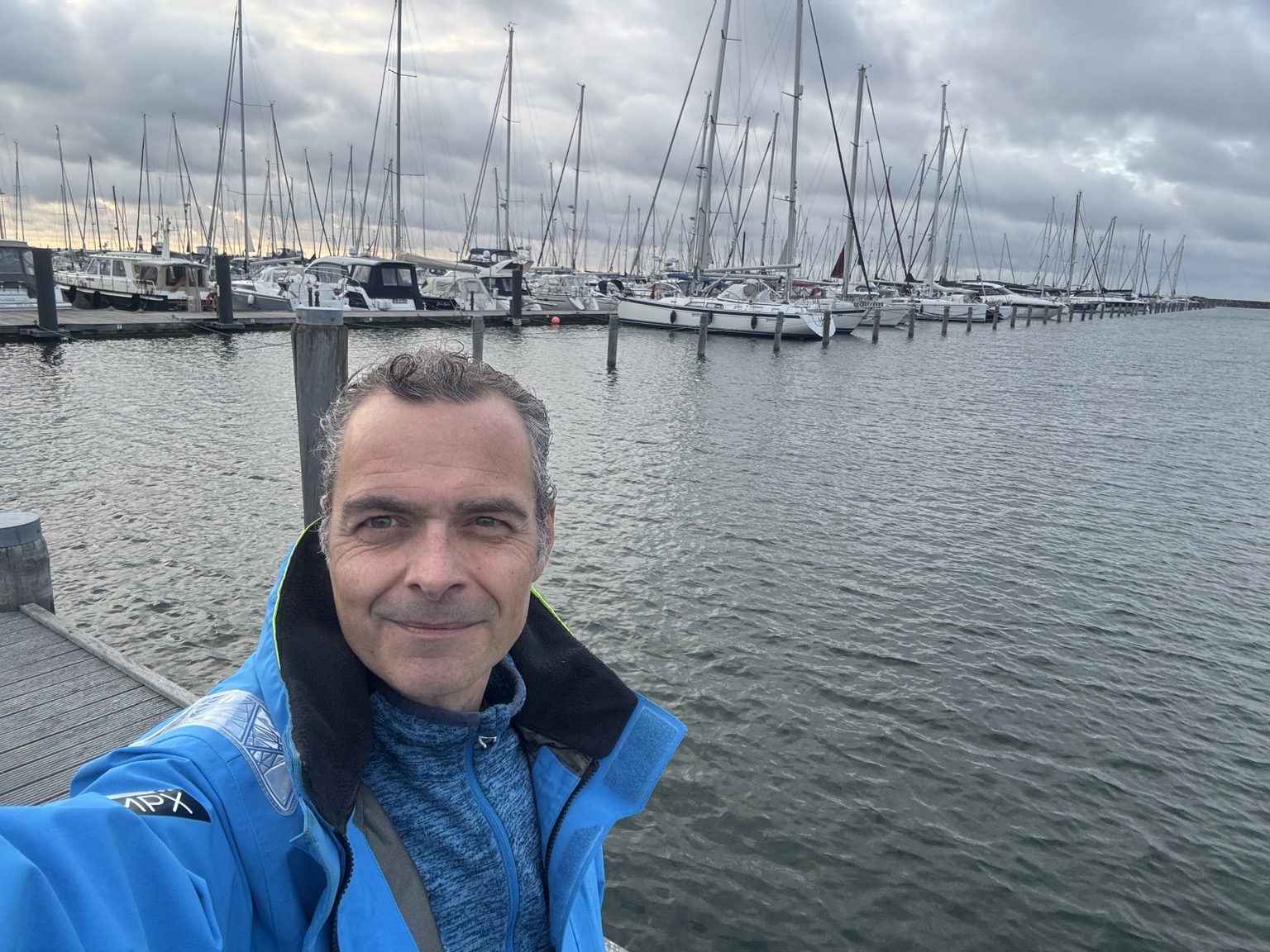 Segler im Hafen