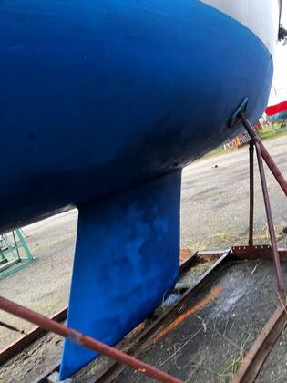 Kiel und Unterwasserschiff mit verbrauchtem Antifouling